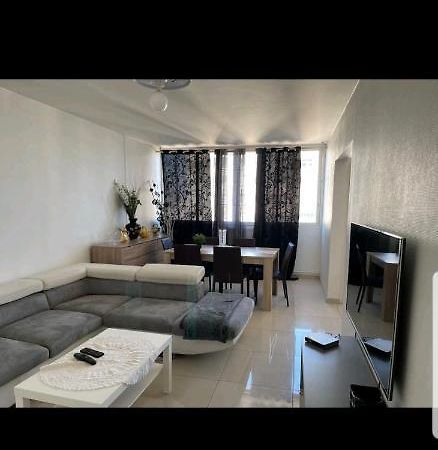 Appartement Laurent Bonnevay Villeurbanne Ngoại thất bức ảnh